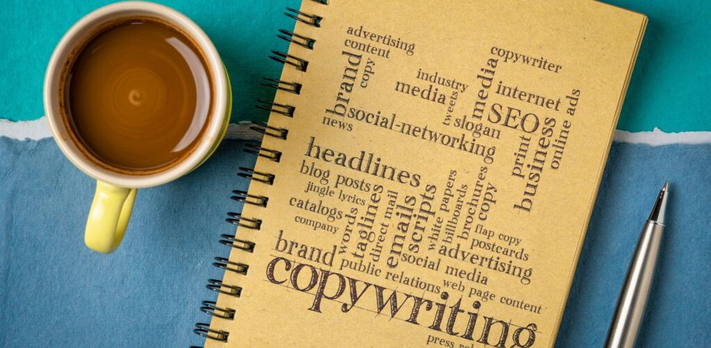 Notebook with copywriting and SEO keywords next to a coffee cup, representing AI copywriting tools like ChatGPT and Neuroflash in 2025