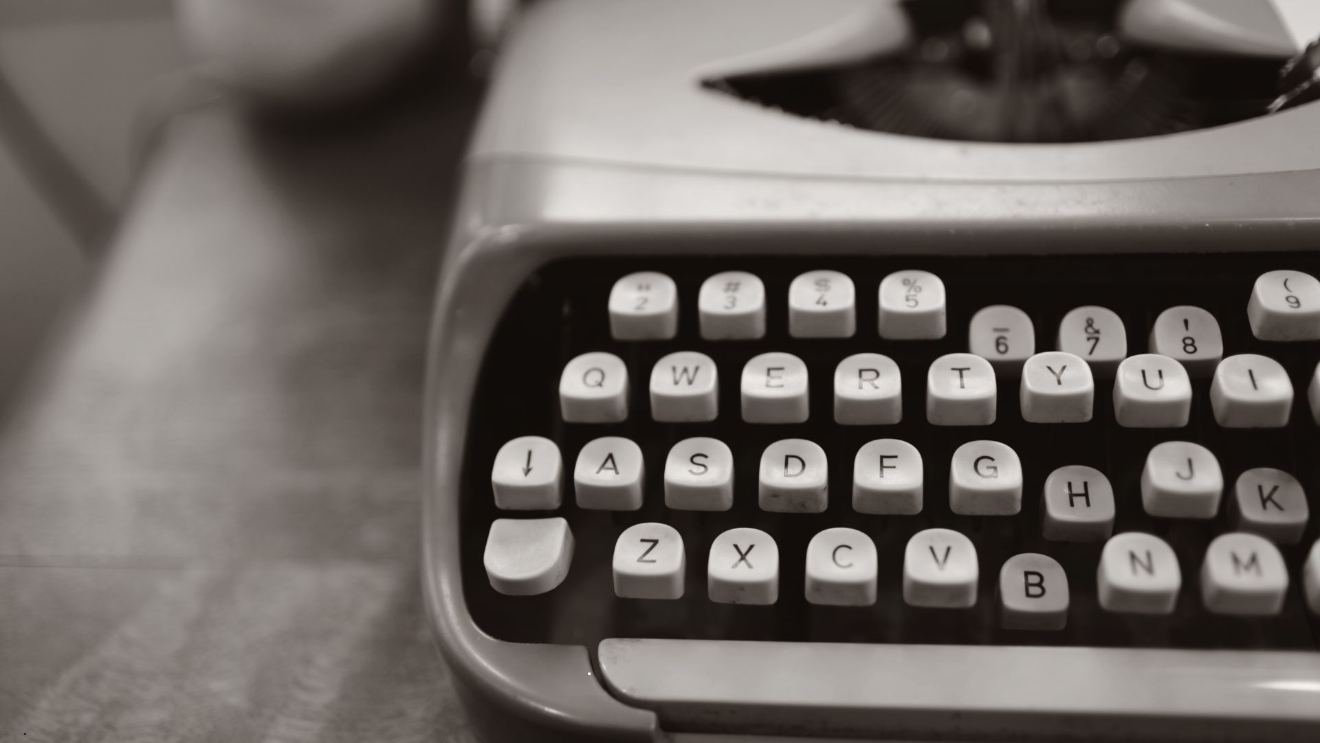A vintage typewriter symbolizing the craft behind creative writing with AI